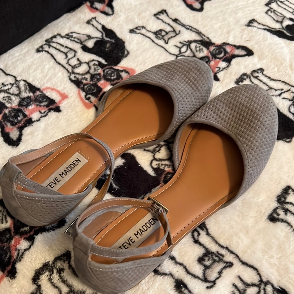 Comfy flats